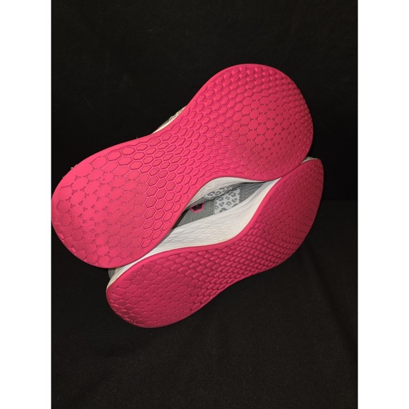 New‎ Balance Fresh Foam Roav Womens Shoes Sz 6 M Athletic Gray PINK Sneakers